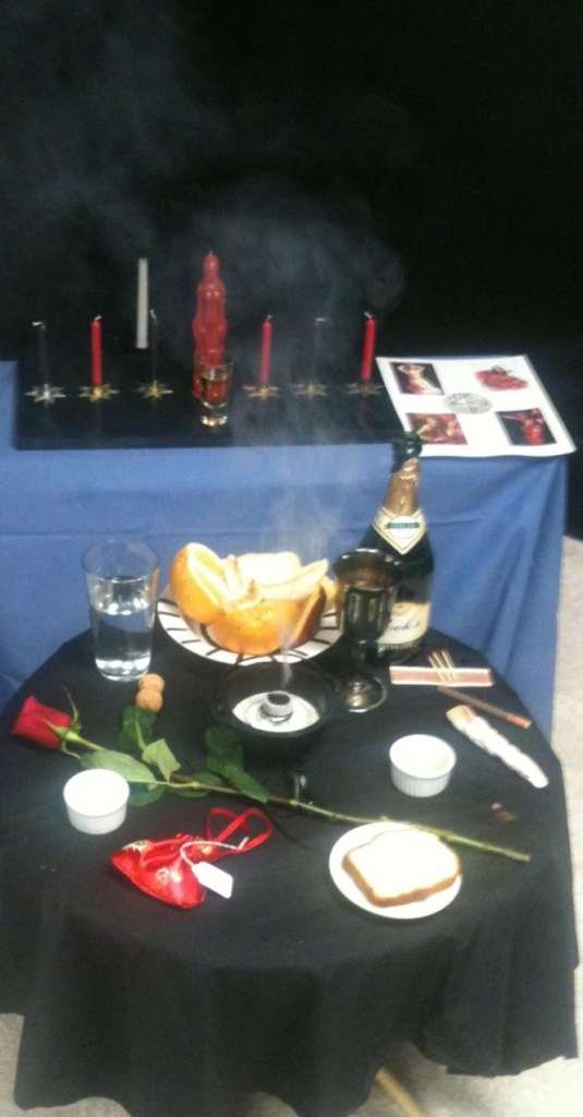 A Closer Look, photos, Pomba Gira, Maria Padilha, Conjure Work, conjurework.com sorcery, Hoodoo, witchcraft, Golden Dawn work