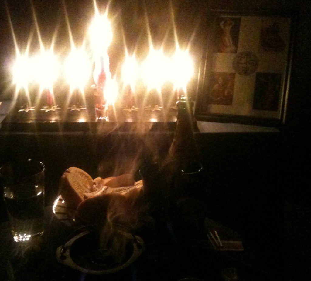 A Closer Look, photos, Conjure Work, conjurework.com sorcery, Hoodoo, witchcraft, Maria Padilha
