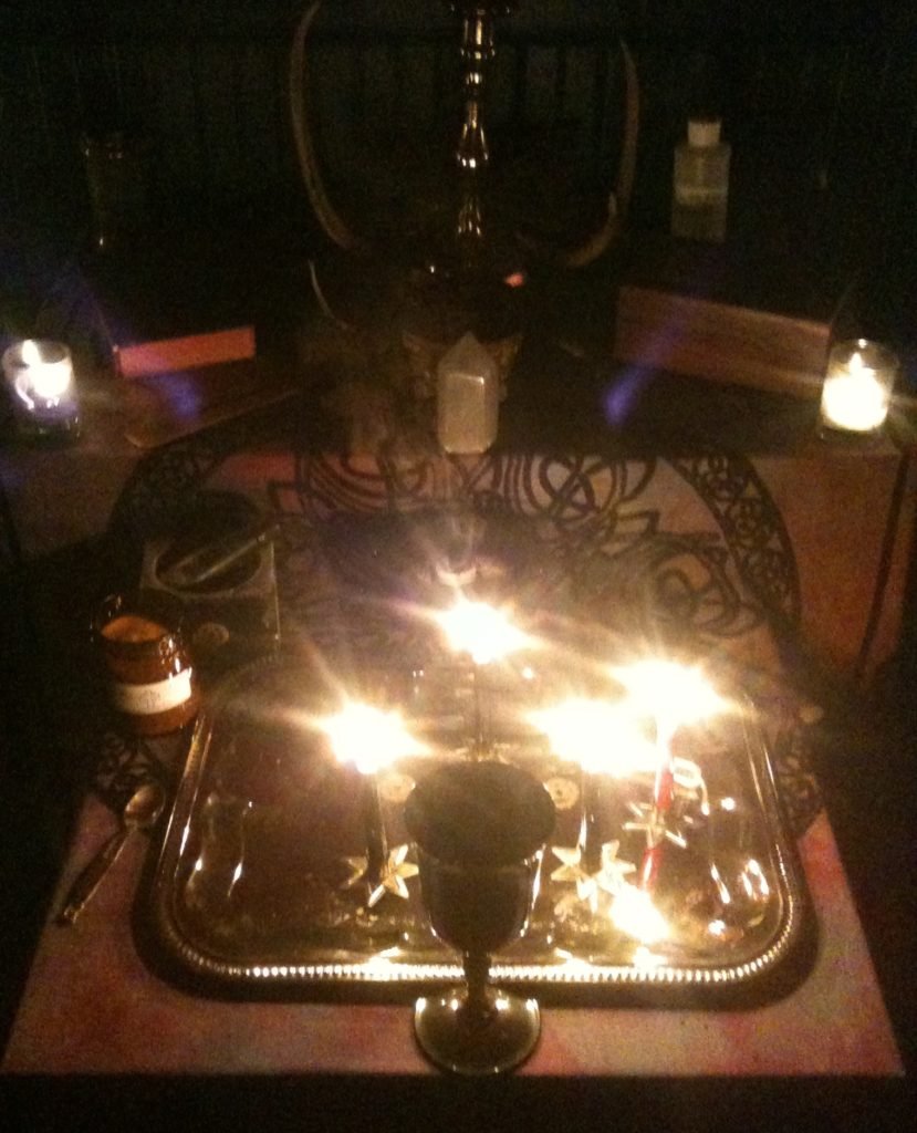 A Closer Look, Photos, Conjure Work, conjurework.com sorcery, Hoodoo, witchcraft, Golden Dawn supplies, small spells