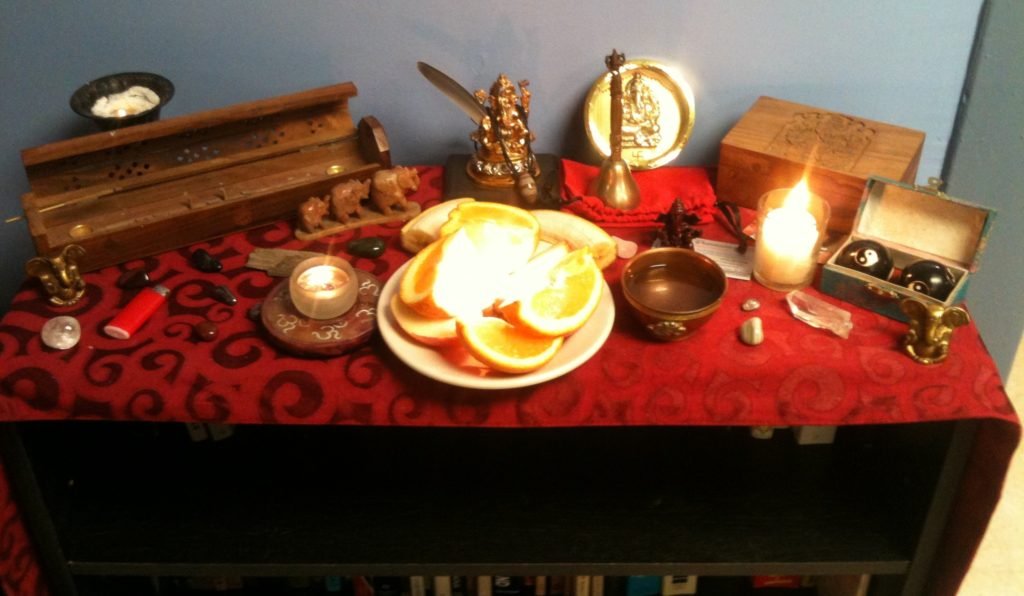 Light Setting Services, A Closer Look, photos, Conjure Work, conjurework.com sorcery, Hoodoo, witchcraft, attraction magick
