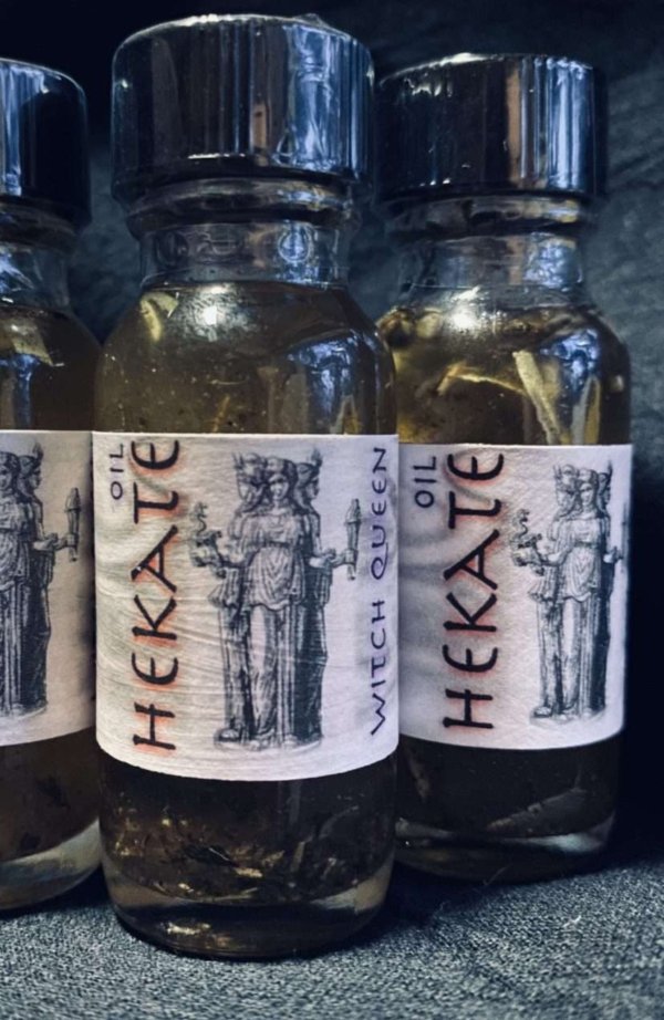 Hekate Oil; Queen of all Witches; Titan, Conjure Work, sorcery supplies and services