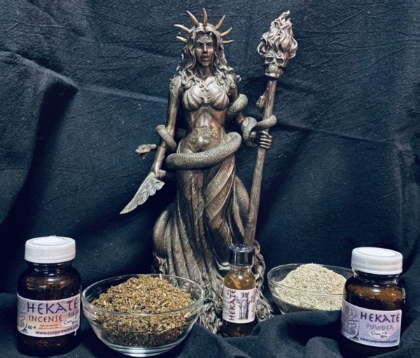 Hekate Oil; Queen of all Witches; Titan, Conjure Work, sorcery supplies and services