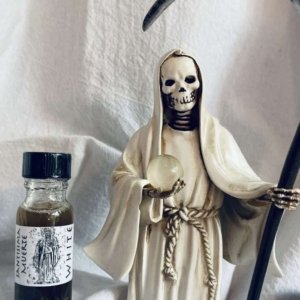 La Santisima Muerte Oil, White